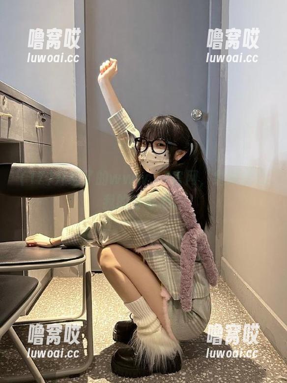 升级了的www.17官网，继续撩动我的好奇心。