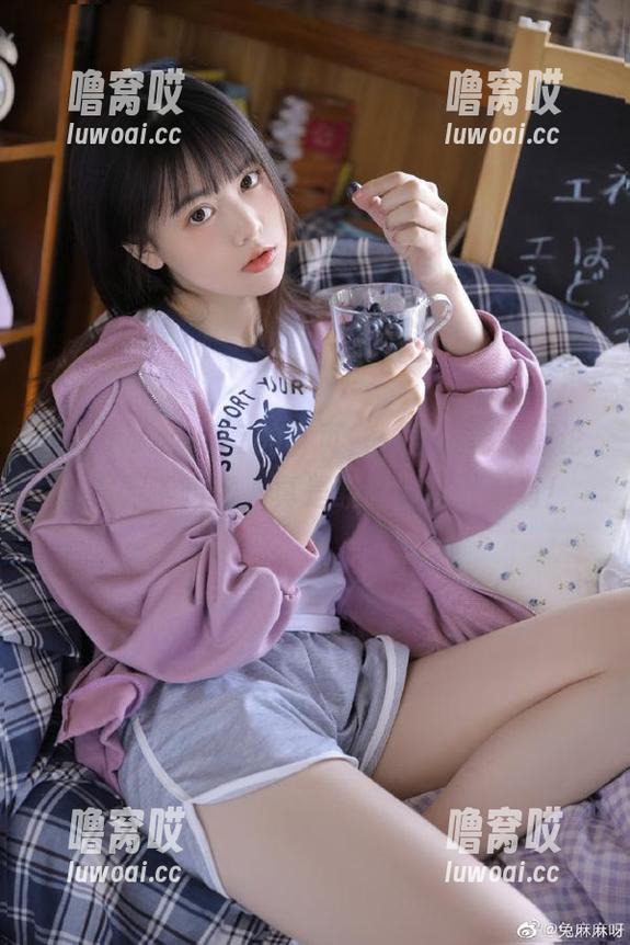 www.17的首页，一条神秘的评论引发万千唏嘘，真是酸甜苦辣全都有！