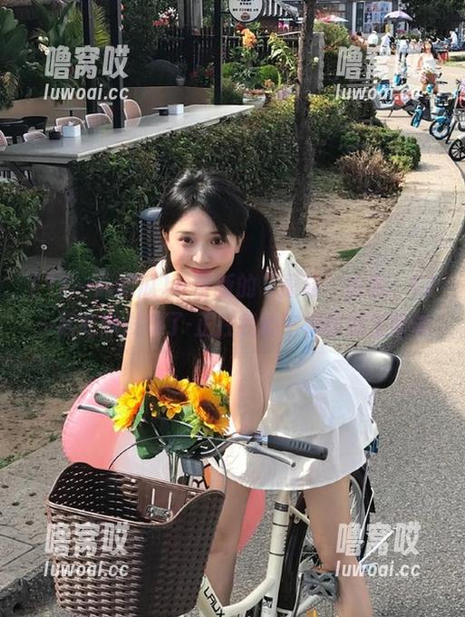 一条新的“蘑菇”信息，17一起吃瓜发布了-正在我心中悄悄滋生好奇