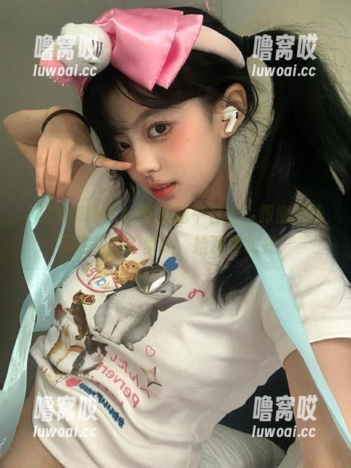 在17吃瓜的平台上，跟随‘永不迷路’的步伐，捡漏更稳妥！