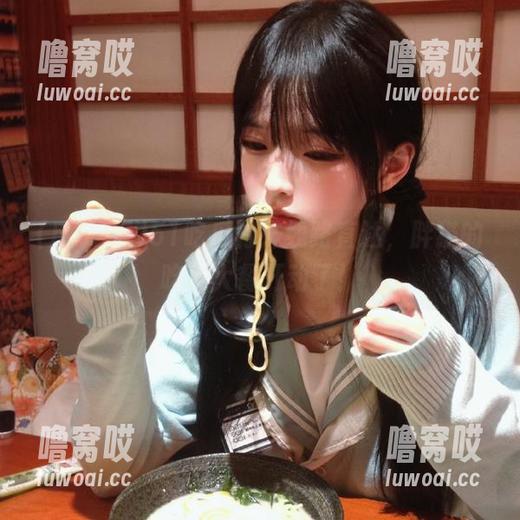 51吃瓜特殊线路直达，胖猫的吃瓜大餐开动了！