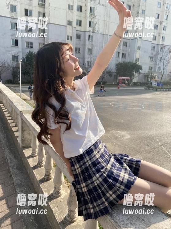 追踪流言蜚语？没错，快下载51黑料网！