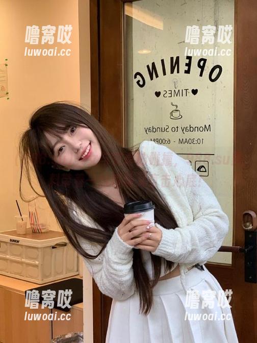 美女与安卓的碰撞，988.su黑料带着一丝暧昧又直击心底！