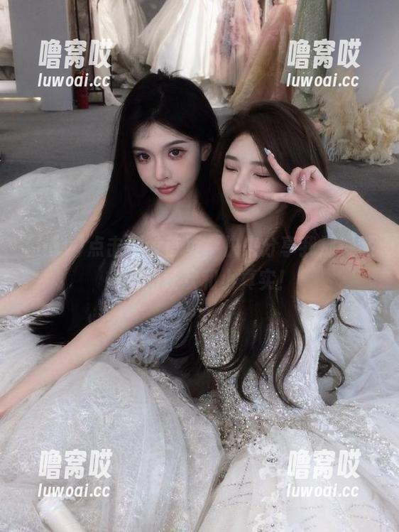 点击hlw首页，快来分享我那突然内心的狂欢和小真实！
