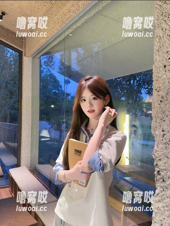 吃瓜再也不愁了，苹果版“hlw”为你解锁独家吃瓜姿势！