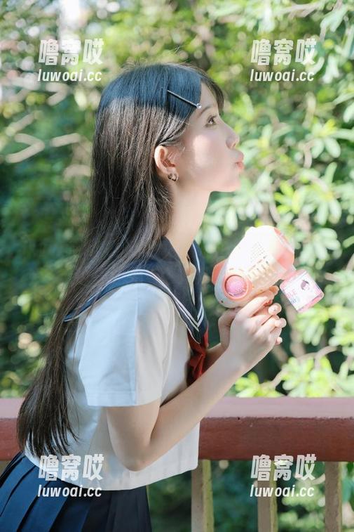 www.吃瓜ios可不止是吃瓜，还能当个八卦小助手？