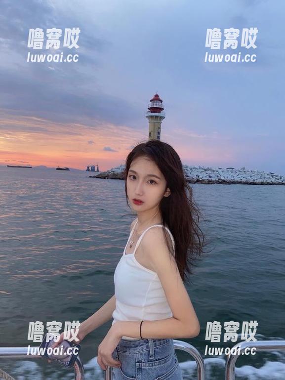 又来了，www.黑料更新，让我们一起看热闹！