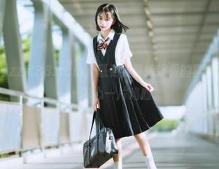 下载zztt38.ccm，感受羡慕嫉妒恨的真实力量，真是……内心一片鸡血。