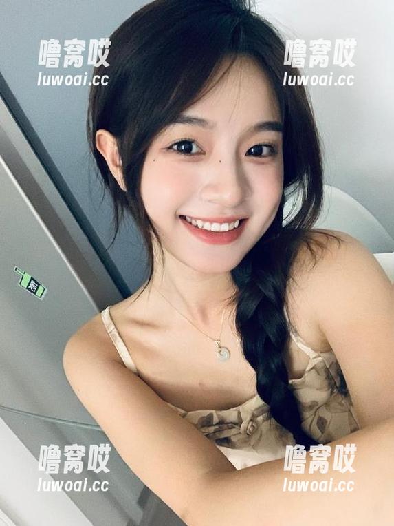 别再浪费时间了，zztt38.ccm网页上面都是……随便一滑就能震惊你！