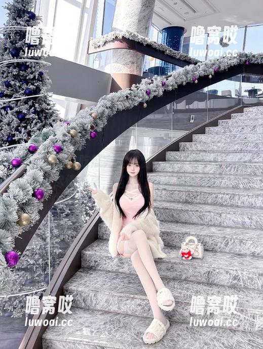 吃瓜完全免费！五一吃瓜官网让你尽情畅享，当然，别太沉迷哦！