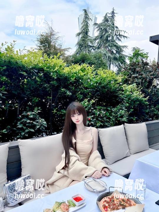 五一黑料登录后，耿直网友们又开始放大招了，我这心脏可经受不住啊！