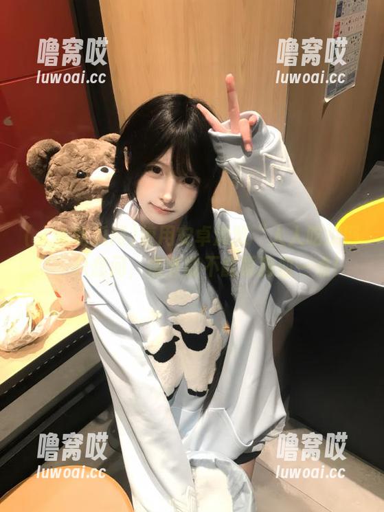 使用安卓浏览“人人吃瓜网”，只想问，情节能不能再狗血一点！