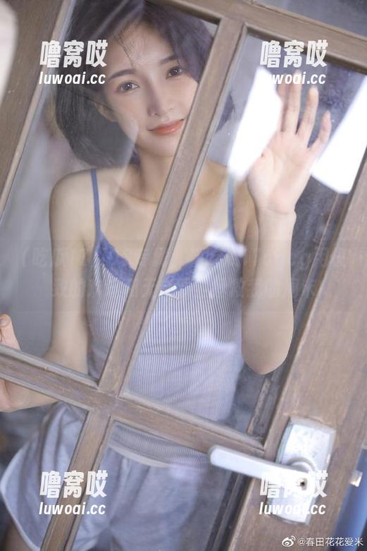 iOS专属，看吃瓜17cgcg用极致的欢乐和无奈双全拯救我的周末