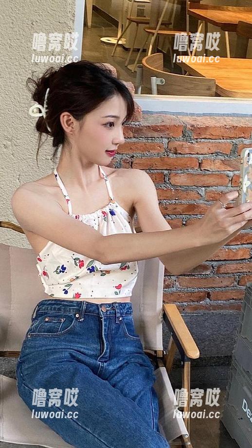 传送门：“当这只手高举水果时……”吃瓜大本营聚焦时刻来袭！
