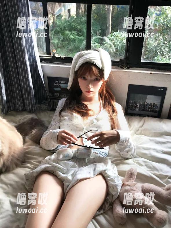 吃瓜头条网页里，八卦像雨后春笋，一不小心就被刷成了小道消息！