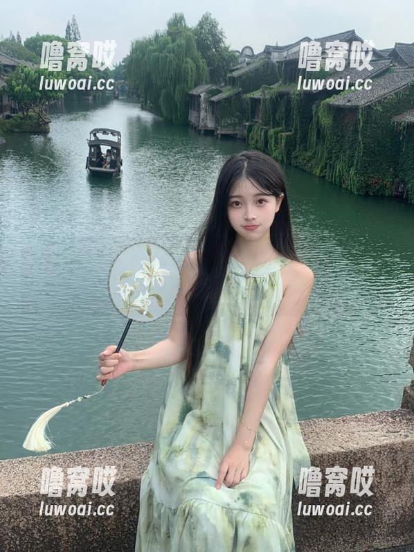 吃瓜网 朝阳的日出太刺眼,吃瓜网发布热火朝天的八卦瞬间