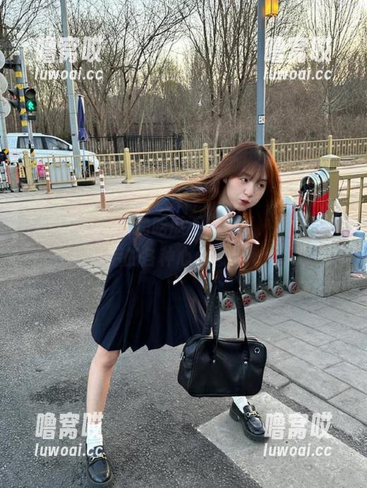 海角吃瓜不止是瓜，观看黑料后的各种心心念念！