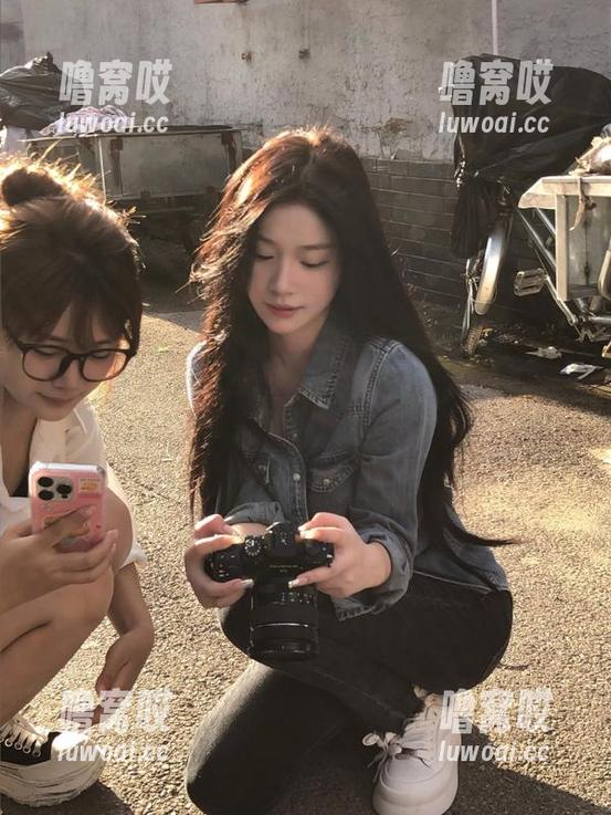 今日吃瓜心情：在黑料911的线路里翻到惊艳的绯闻！