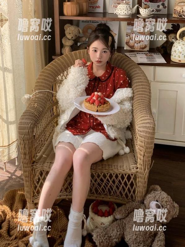 一波操作又来了，快去下载“zztt49.ccm黑料不打烊”吧，瓜真不少！