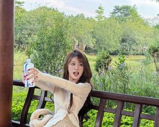 官方最新的zztt40.su黑料不打烊网址，这下真的是“黑暗料理”上桌了！
