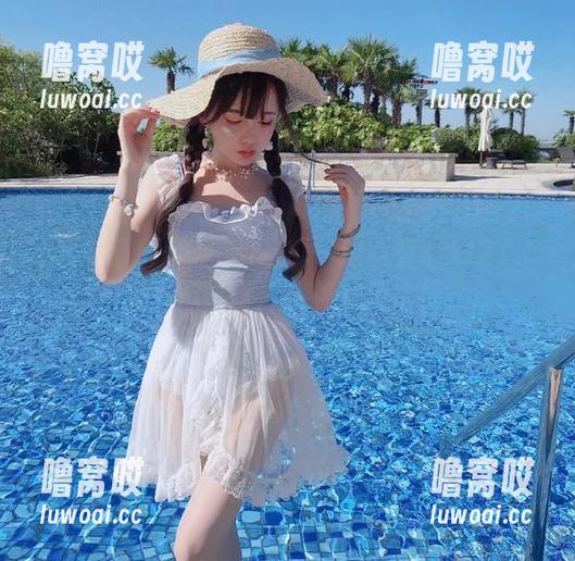 一边吃瓜一边观看zztt21.ccm黑料不打烊，完美的周末模式！