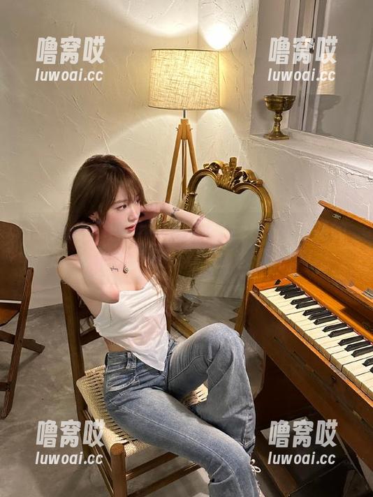 黑料吃瓜网 黑料吃瓜网zzttt:免费的瓜,咱们只喂眼球,bf也不能少!