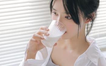 我在黑料布打烊打盹，分享下我的小梦境