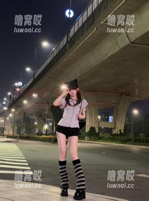 黑料正能量网页不再沉闷，首页在线真心让人欲罢不能！