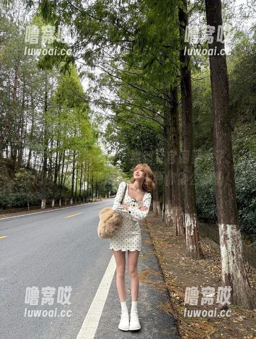 最新事件，黑料社官网要来了，小心快递小哥把瓜直接送到你办公桌前！