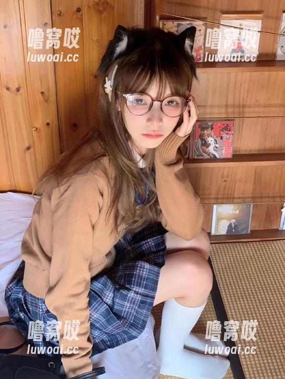 不怕上头，在线下载黑料社，快来体验“瓜果飘香”的快感！