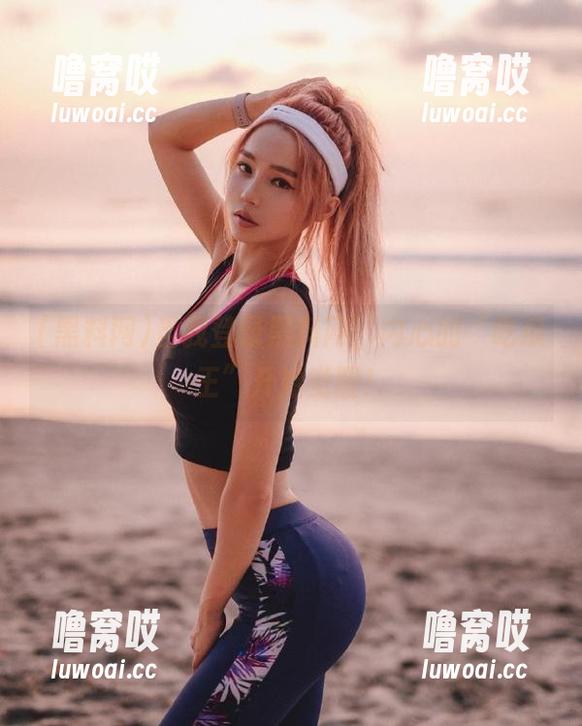 当我登录黑料网，内心的“吃瓜王”开始觉醒！